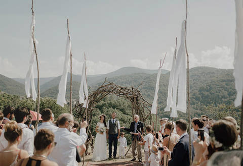 Элиз и Саймон: свадьба во французских Пиренеях своими руками