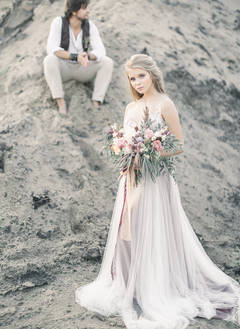 Красивая летняя свадьба Аллы и Сергея в богемном стиле на пляже