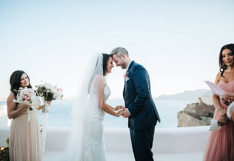 Красивая свадьба Айрис и Стива в романтичном стиле в Греции