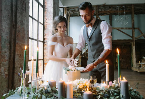 Loft Style Wedding: свадебная фотосессия Вики и Германа в студии