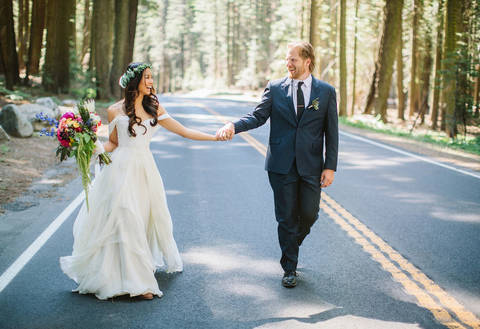 Сказочная летняя свадьба в Национальном парке в Калифорнии